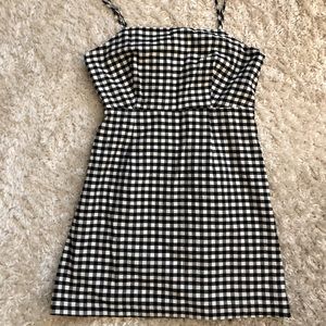 Black and white checked; Ivy+Main; Large